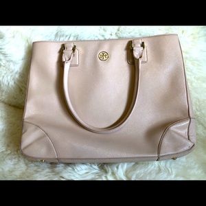Tory Burch Robinson Tote in Pink Saffiano